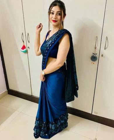 SEXY LADY IS HUNGRY FOR SEX